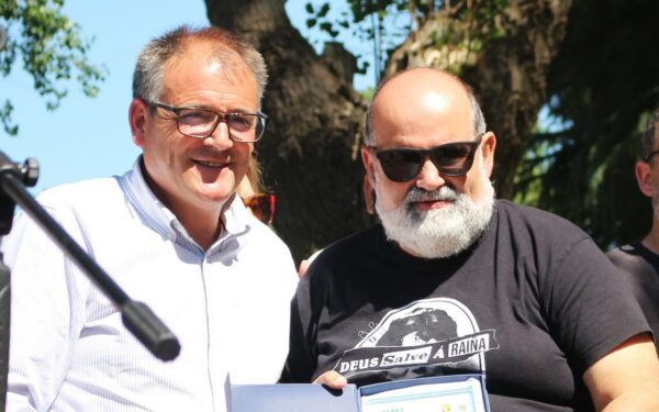 Xinzo de Limia entrega a Medalla do Concello ao mestre Xosé Manuel García Lorenzo