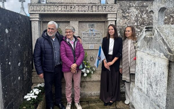 Rairiz de Veiga estrea unha lápida con QR para o seu exalcalde Ramón Rodríguez
